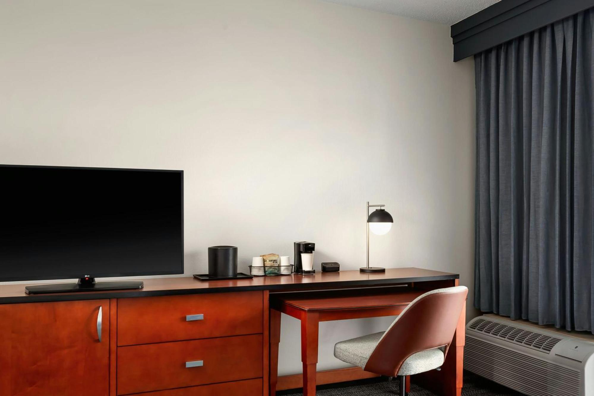 Courtyard By Marriott Minneapolis-St. Paul Airport Mendota Heights Eksteriør billede